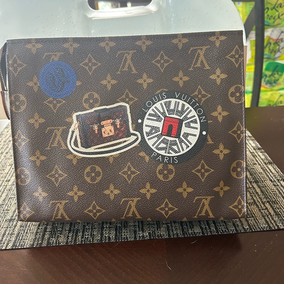 Louis Vuitton Toiletry Pouch 26 With Stickers - Picture 2 of 5